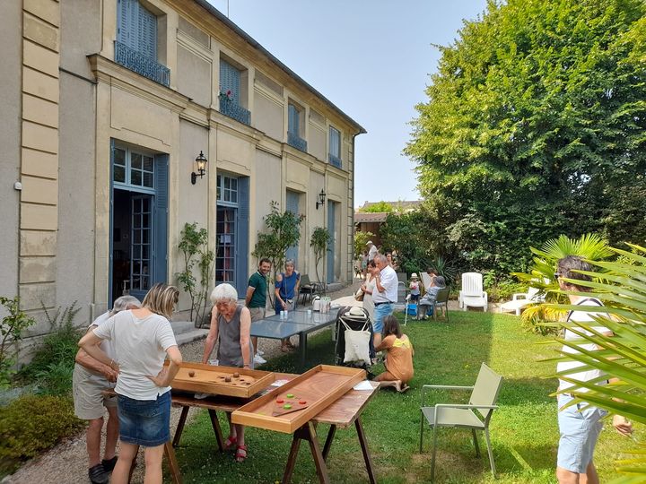 Habitat partagé et accompagné pour de jeunes adultes en situation de handicap moteur ou psychique